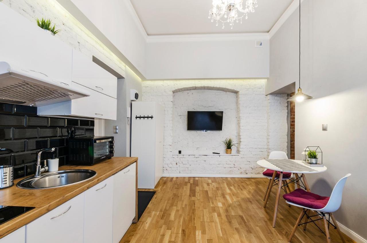 Cozy Apartments On Sierpnia Street Lodź Bagian luar foto